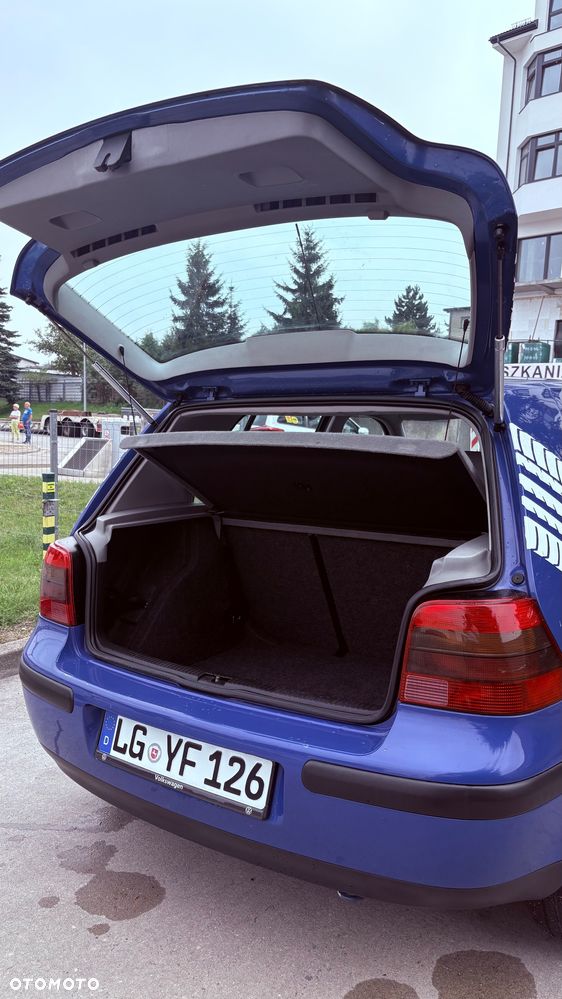 Volkswagen Golf - 39
