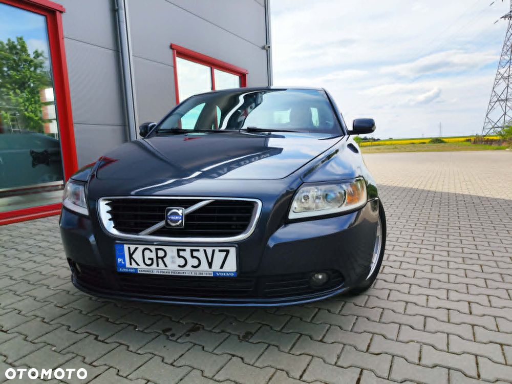 Volvo S40 2.0D - 23