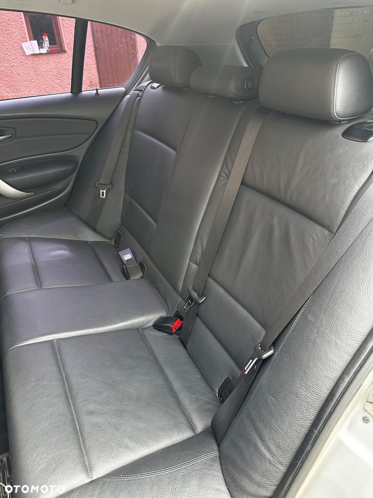 BMW Seria 1 120d DPF - 7