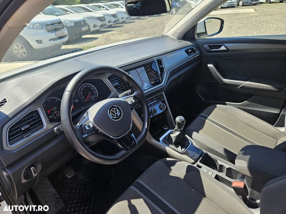 Volkswagen T-Roc - 6