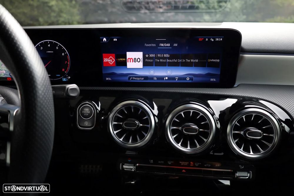 Mercedes-Benz A 200 AMG Line Aut. - 31