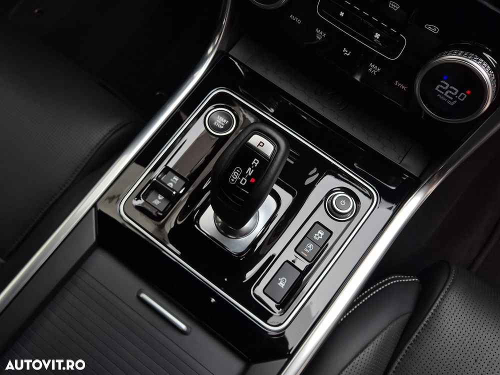 Jaguar XE D200 Aut. R-Dynamic SE - 20