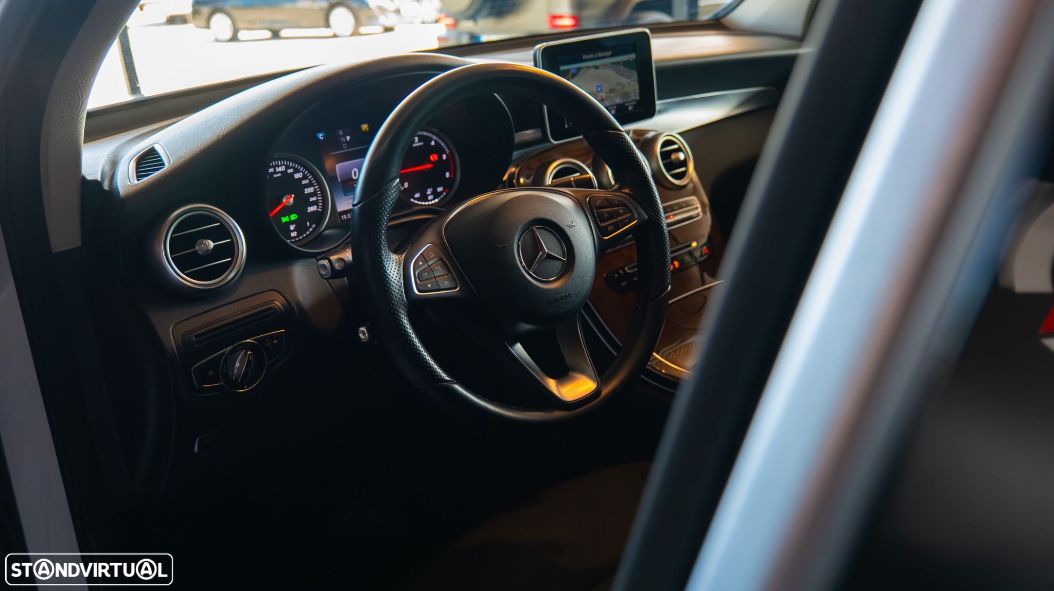 Mercedes-Benz GLC 220 d 4Matic 9G-TRONIC - 10