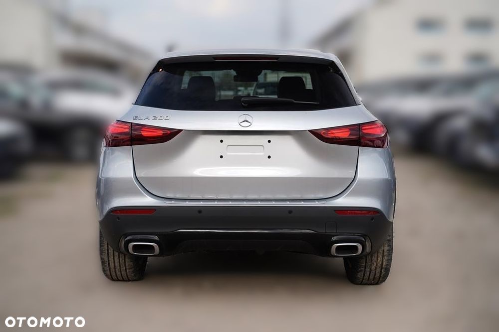 Mercedes-Benz GLA 200 mHEV Progressive 7G-DCT - 5