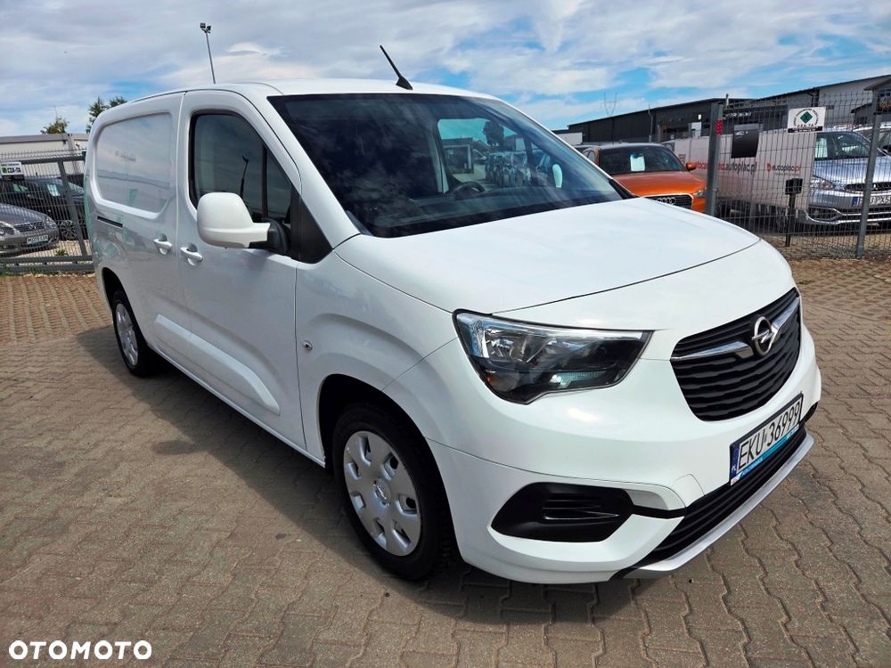 Opel COMBO - 23
