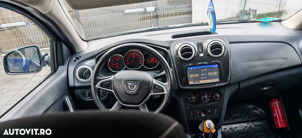 Dacia Sandero - 6