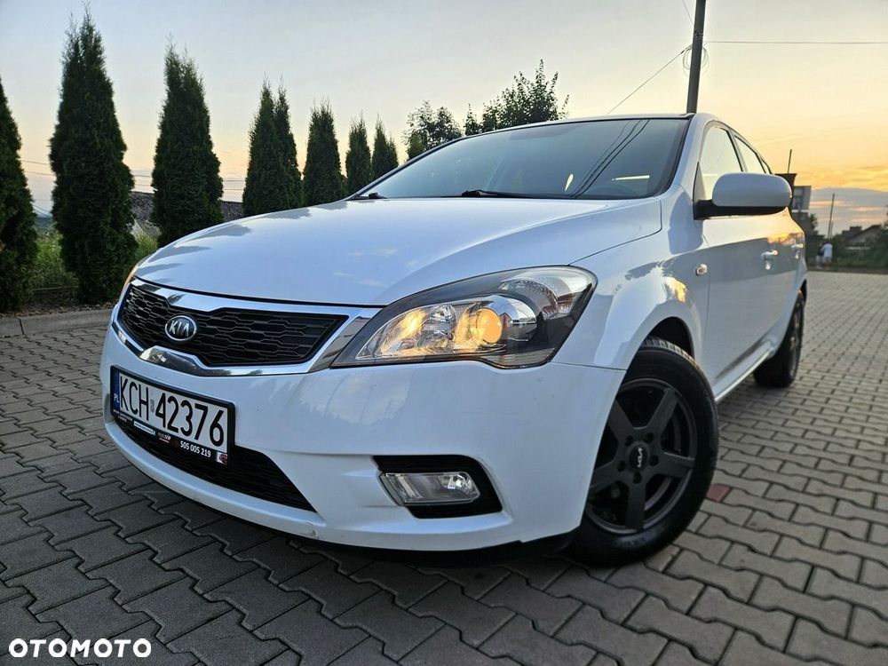Kia Ceed 1.6 CRDi 90 ISG Spirit - 3