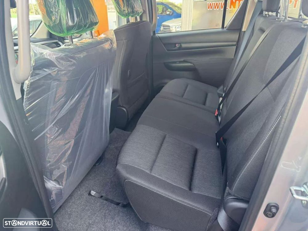 Toyota Hilux 4x4 Cabine Dupla Duty - 27