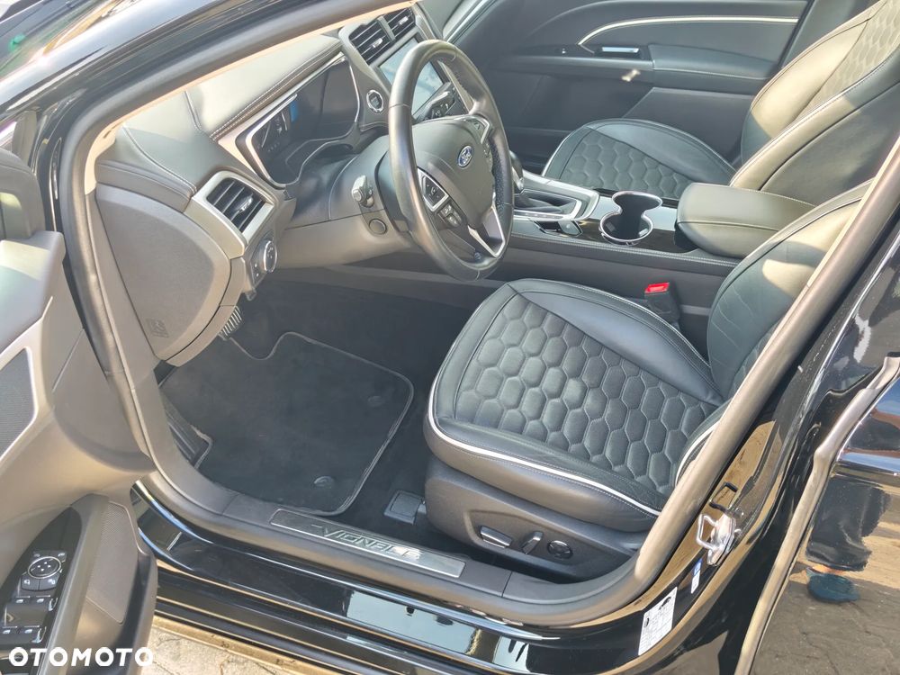 Ford Mondeo 2.0 Hybrid Vignale - 14