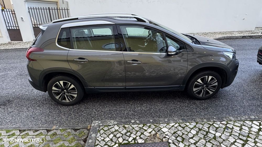 Peugeot 2008 1.2 PureTech Allure EAT6 - 6