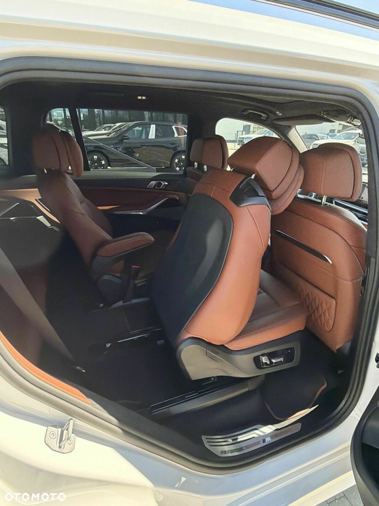 BMW X7 - 39