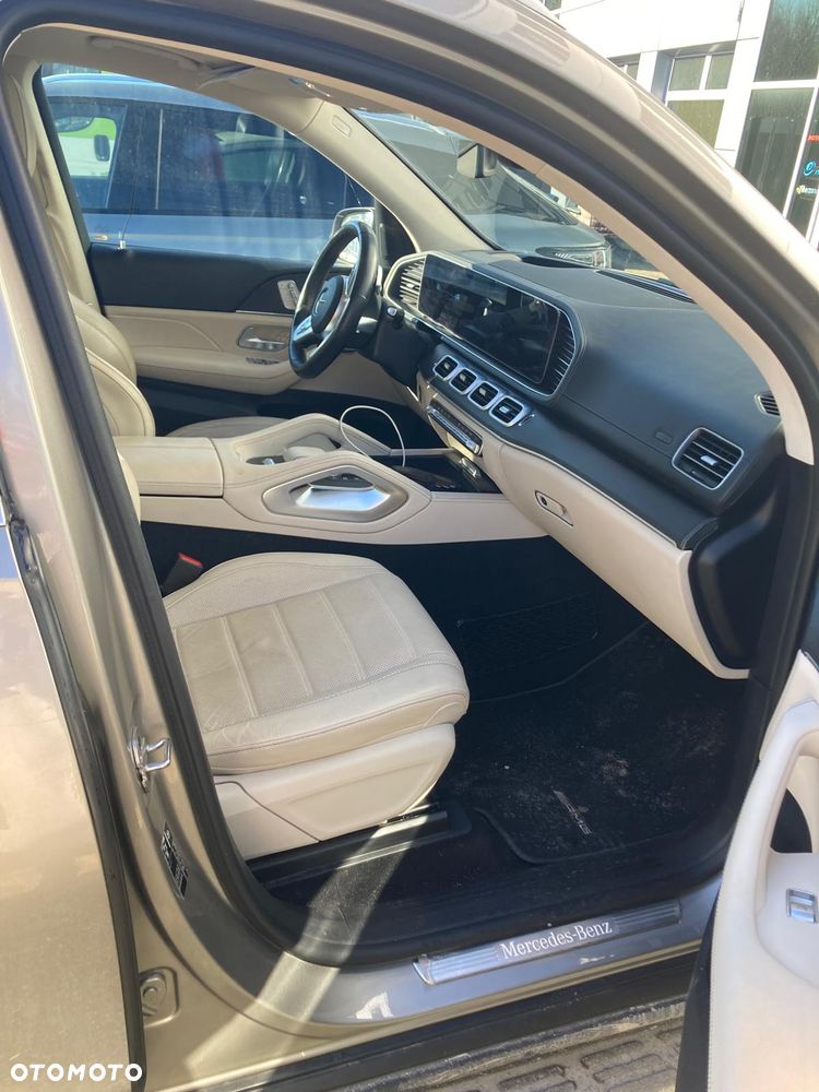 Mercedes-Benz GLS - 8