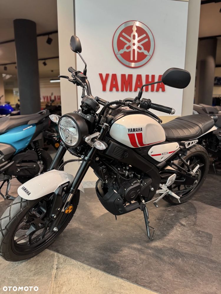 Yamaha XSR - 6