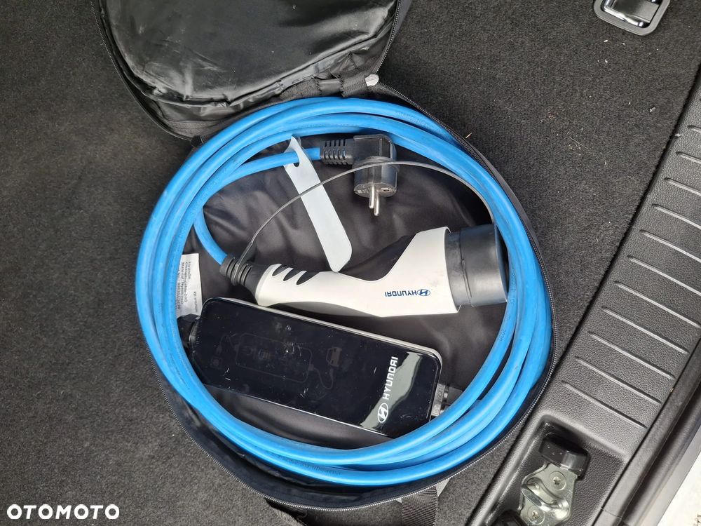Hyundai Kona 39kWh Premium - 34