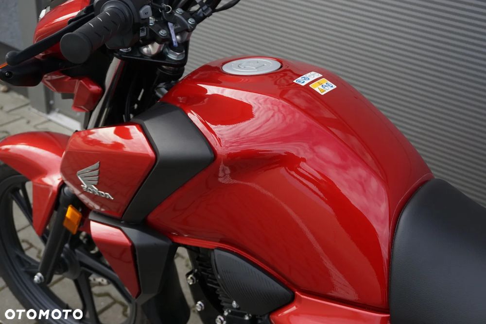 Honda CB - 12
