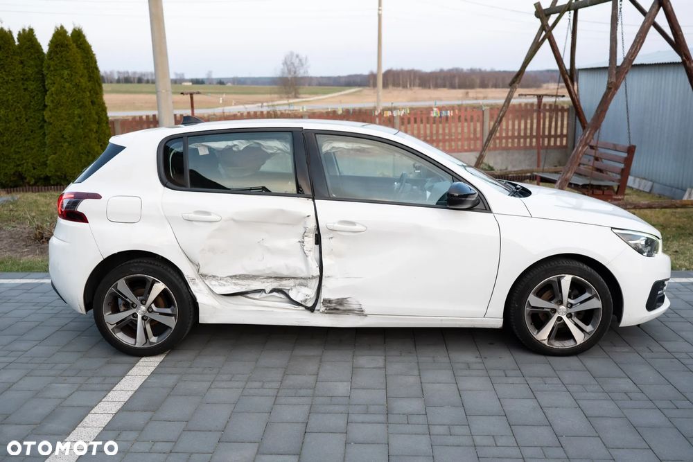 Peugeot 308 - 5