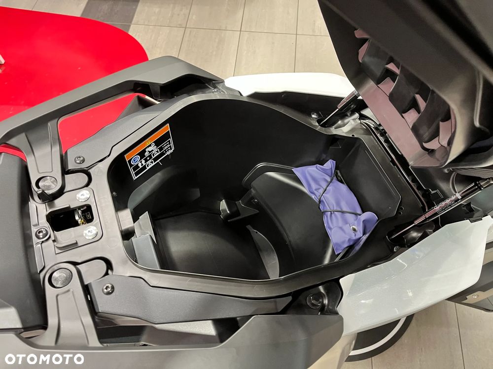 Honda X-ADV - 12