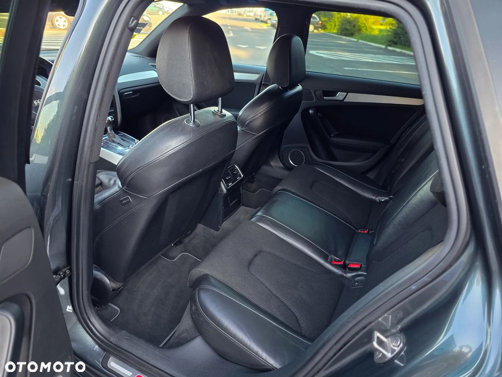 Audi A4 Avant 3.0 TDI DPF clean diesel quattro S tronic S line Sportpaket - 15