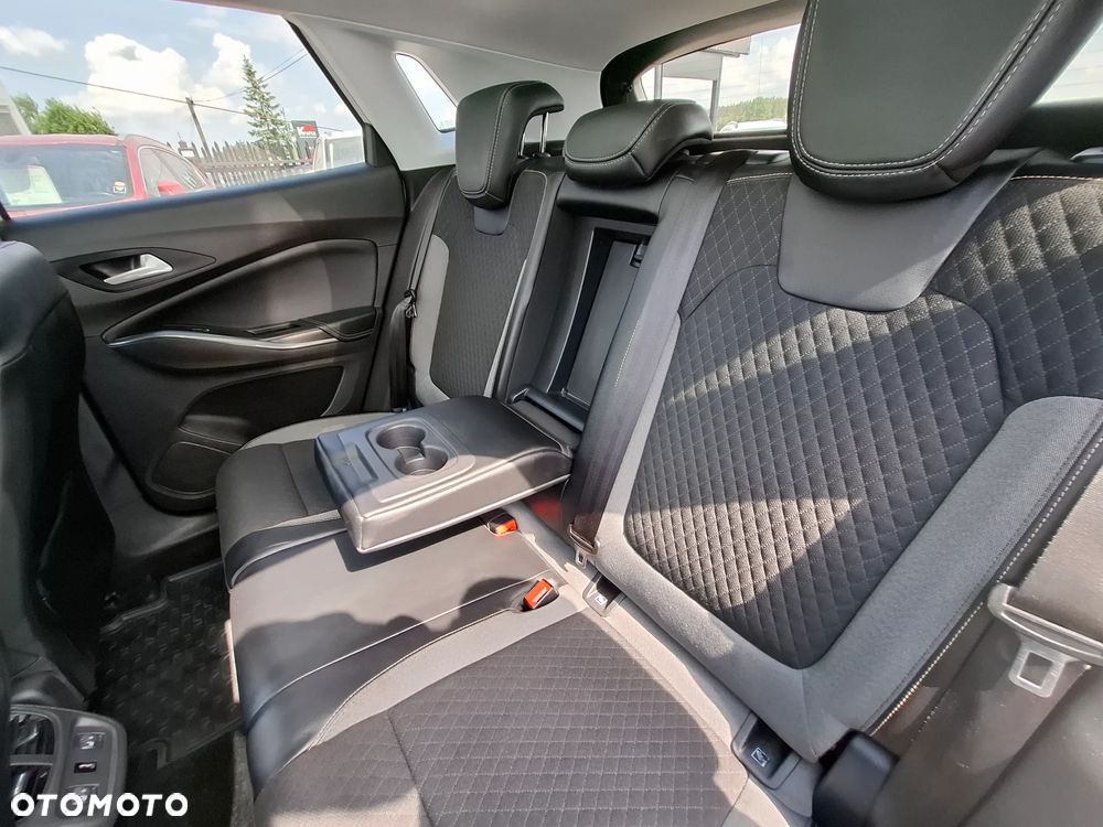 Opel Grandland X - 16