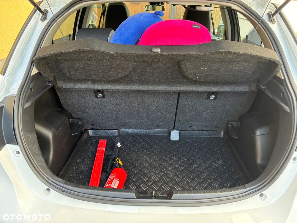 Toyota Yaris - 11