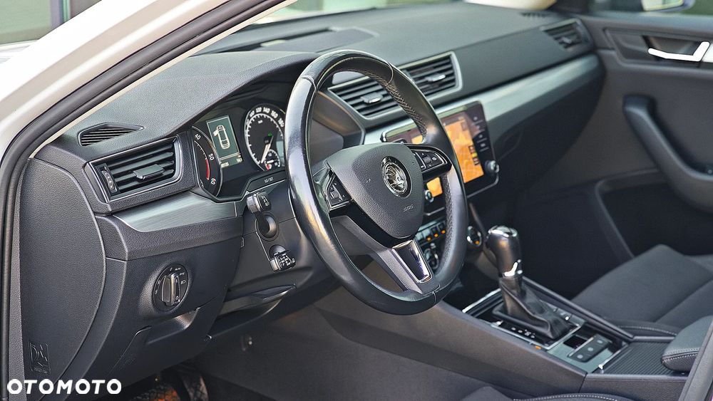 Skoda Superb 1.6 TDI Style DSG - 29