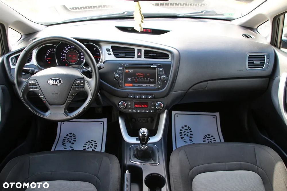 Kia Ceed 1.6 GDI ISG Platinum Edition - 13