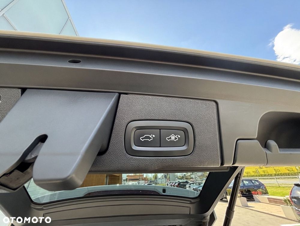 Volvo XC 60 - 24