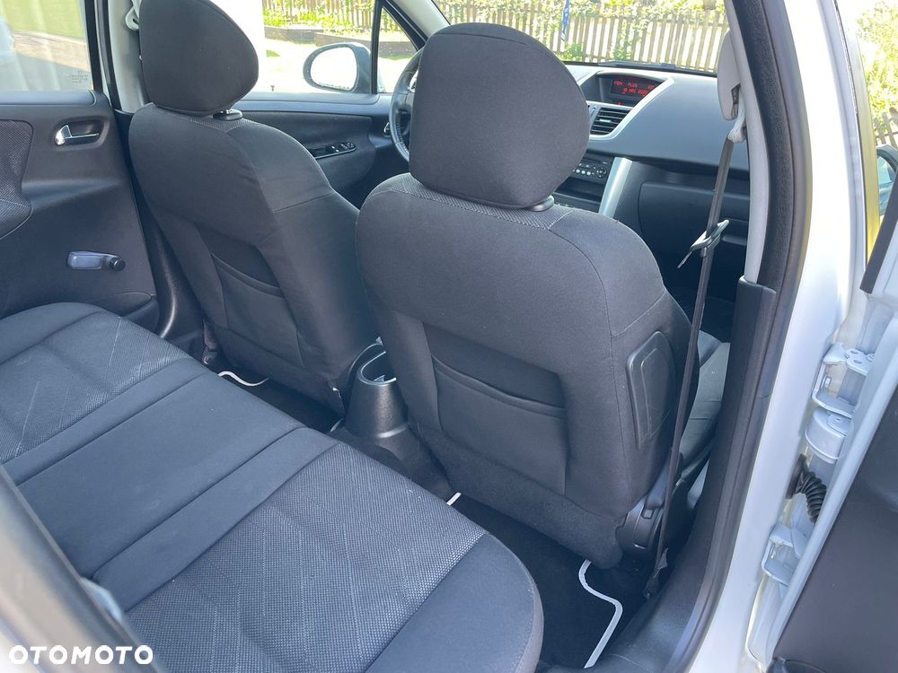 Peugeot 207 120 VTi Automatik Premium - 25