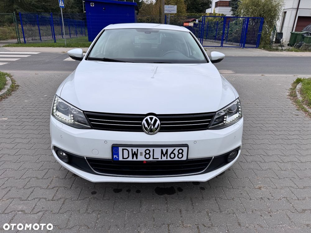 Volkswagen Jetta 1.4 TSI Highline DSG - 2