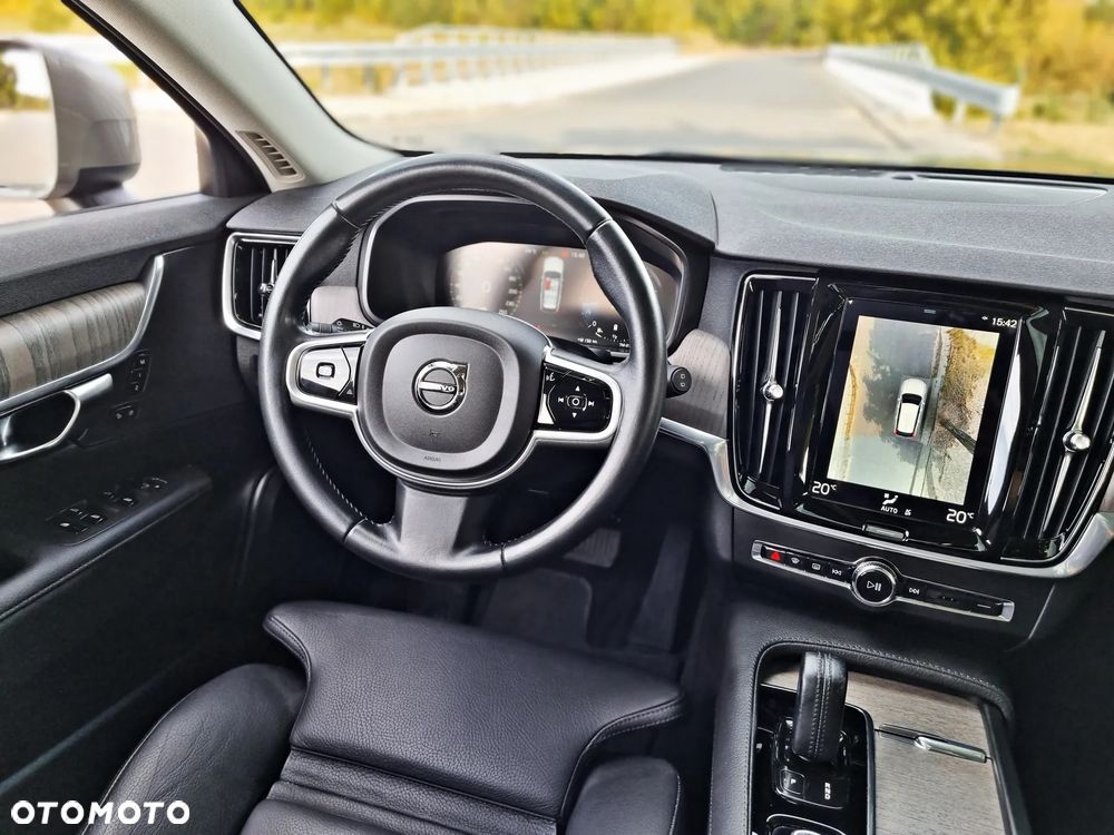 Volvo V90 Cross Country B5 D AWD Ultimate - 19