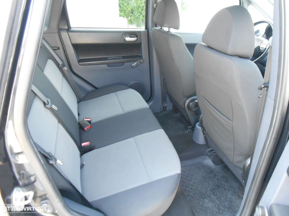 Mitsubishi Colt - 23