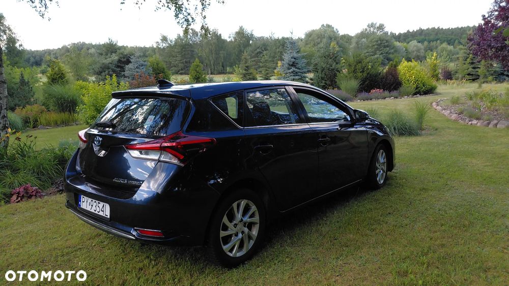 Toyota Auris 1.8 HSD Luna - 6