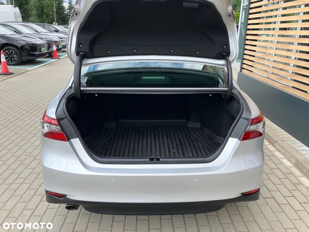 Toyota Camry 2.5 Hybrid Executive CVT - 9