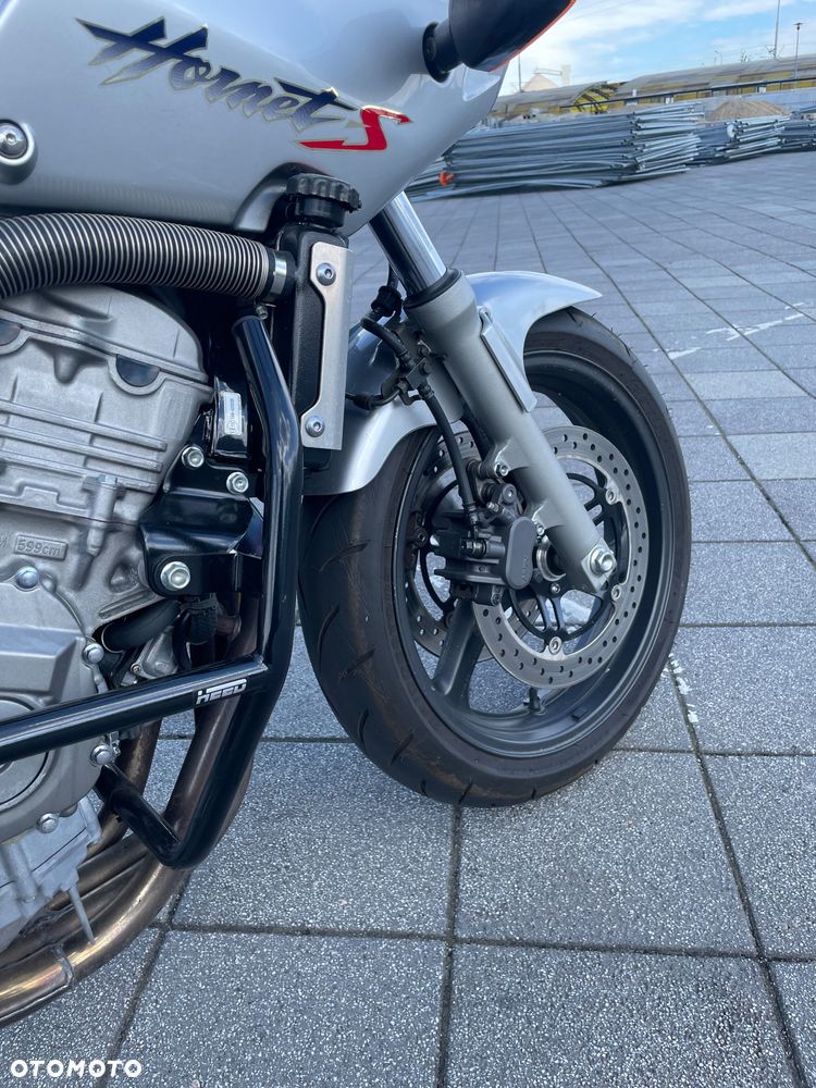 Honda Hornet - 18
