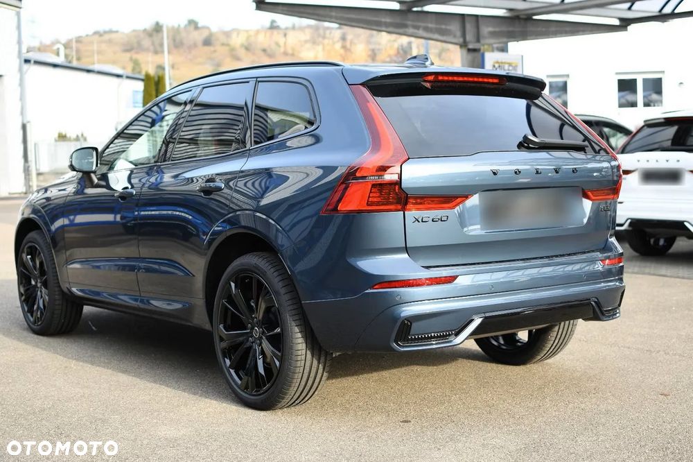 Volvo XC 60 B5 B AWD Plus Black Edition - 37