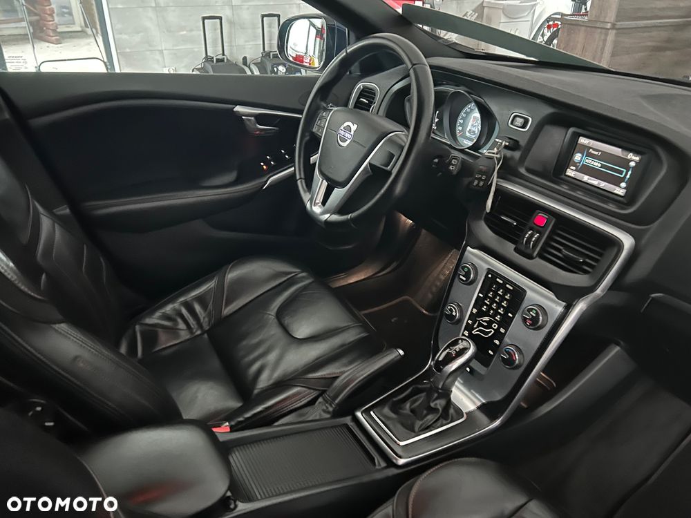 Volvo V40 D2 Drive-E Dynamic Edition - 25