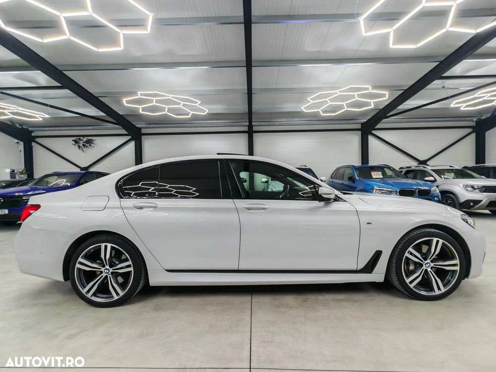 BMW Seria 7 740d xDrive - 32