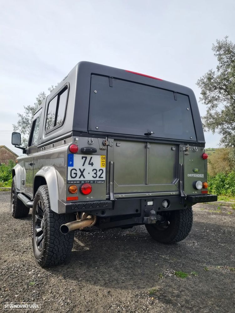 Land Rover Defender 90 SW 2.4 CRD S - 4