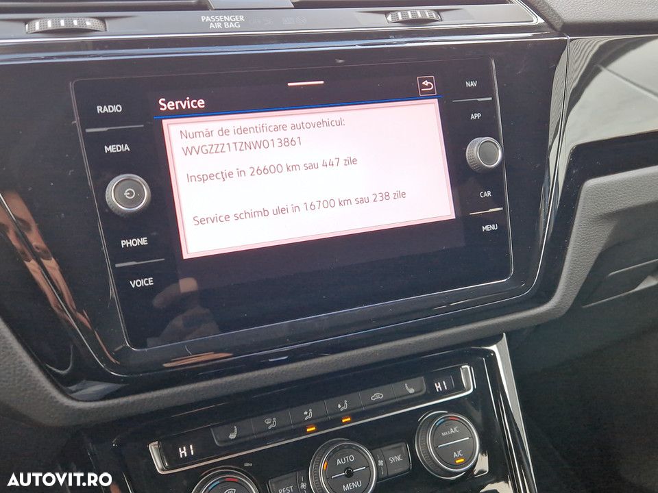 Volkswagen Touran 1.5 TSI DSG Highline - 23