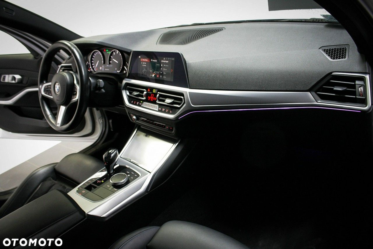 BMW Seria 3 - 23