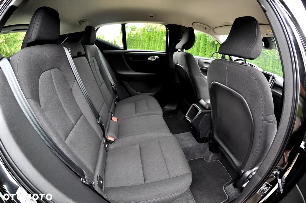 Volvo XC 40 T2 Momentum Pro - 19