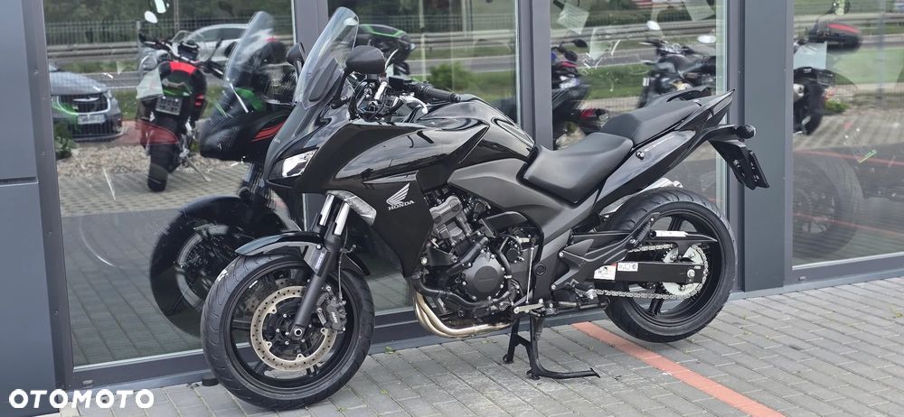 Honda CBF - 24