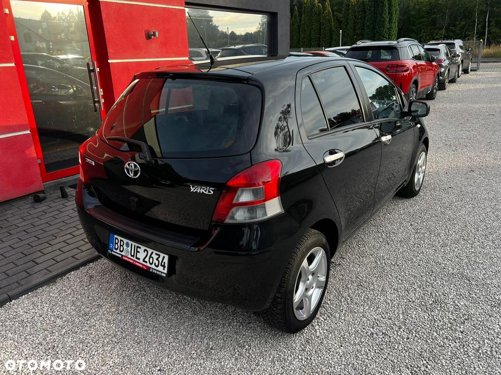 Toyota Yaris 1.33 VVT-i Executive - 2