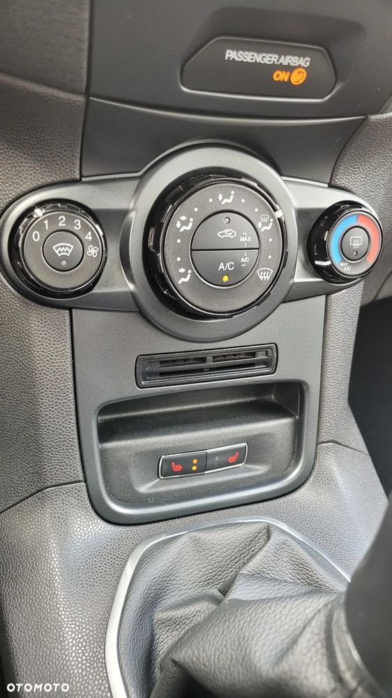 Ford Fiesta 1.25 Ambiente - 25