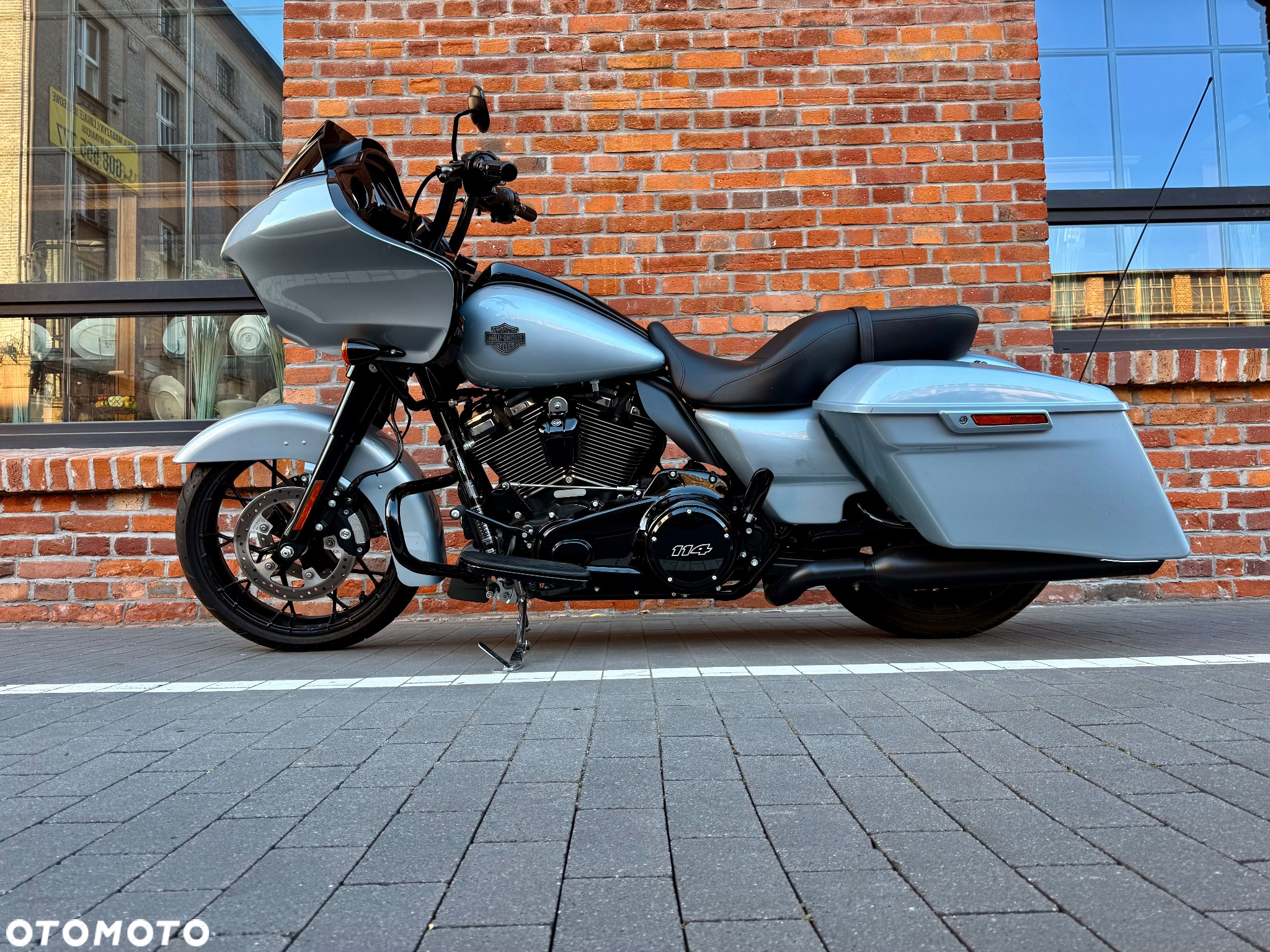 Harley-Davidson Touring Road Glide - 4