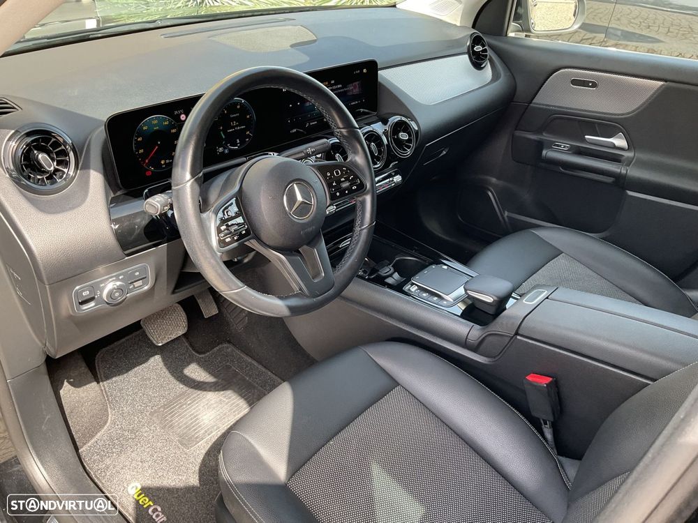 Mercedes-Benz GLA 200 d - 28