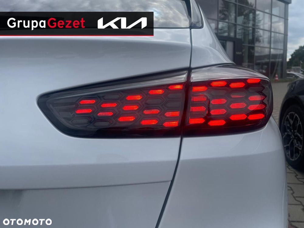 Kia XCeed - 12