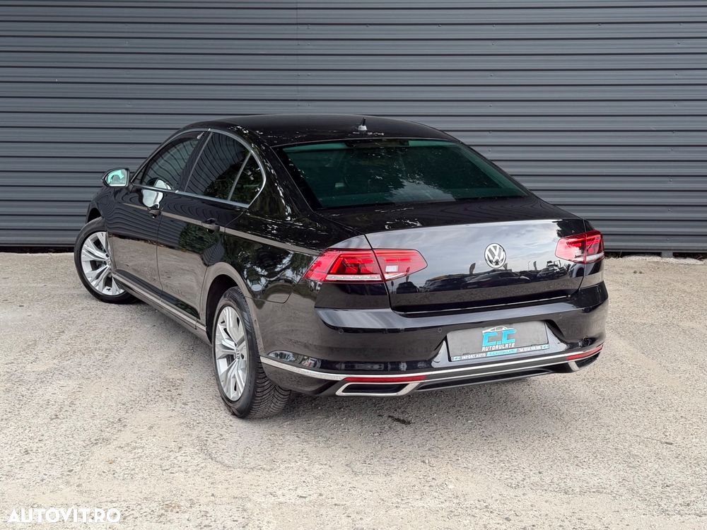 Volkswagen Passat 2.0 TDI DSG Highline - 39