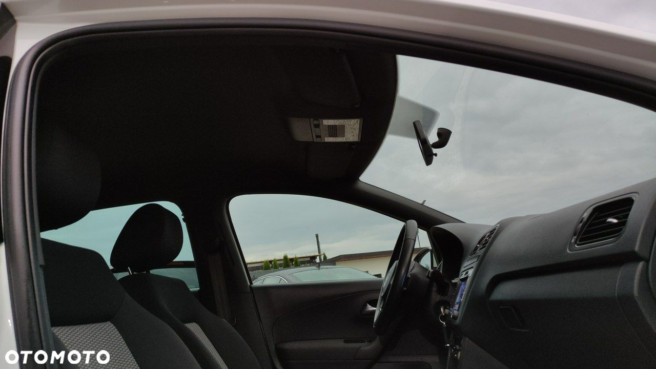 Volkswagen Polo - 8