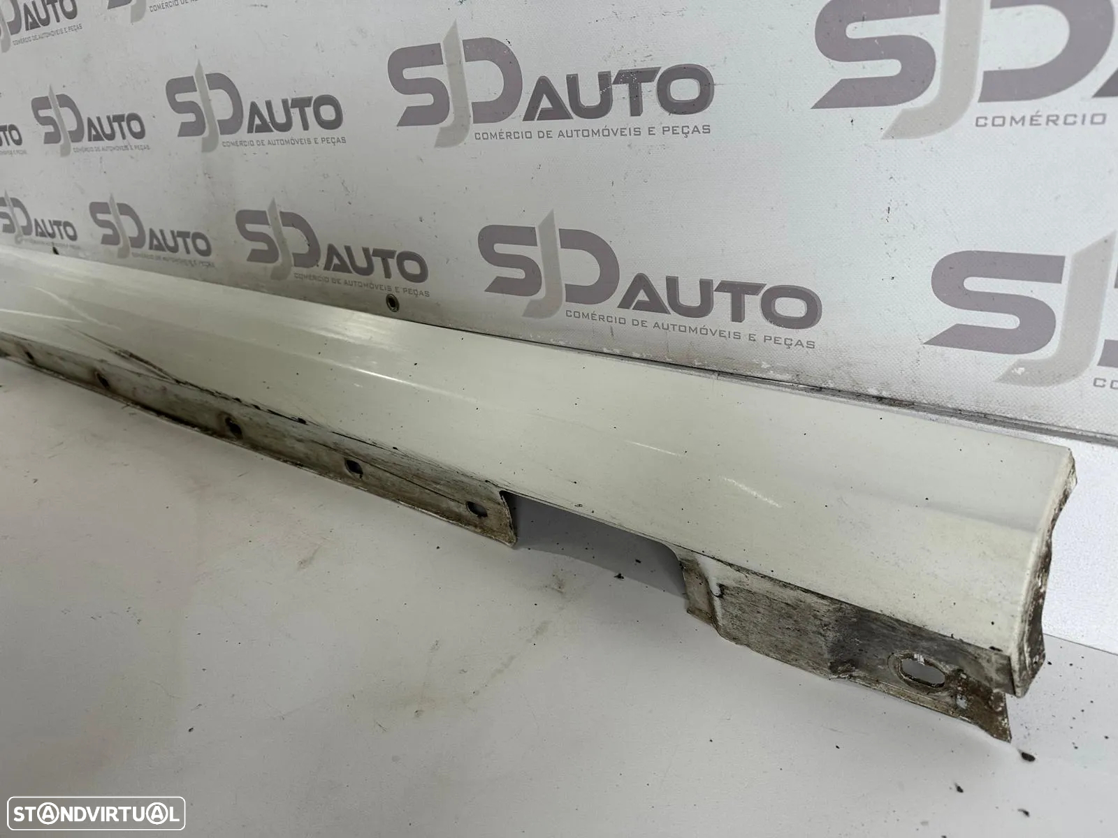 Embaladeira Direita / Esquerda - Mercedes C (W204) - 10
